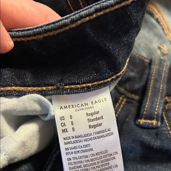 American Eagle Outfitters Women's Deep Indigo Skinny Jeans size 0 - Picture 2 of 6